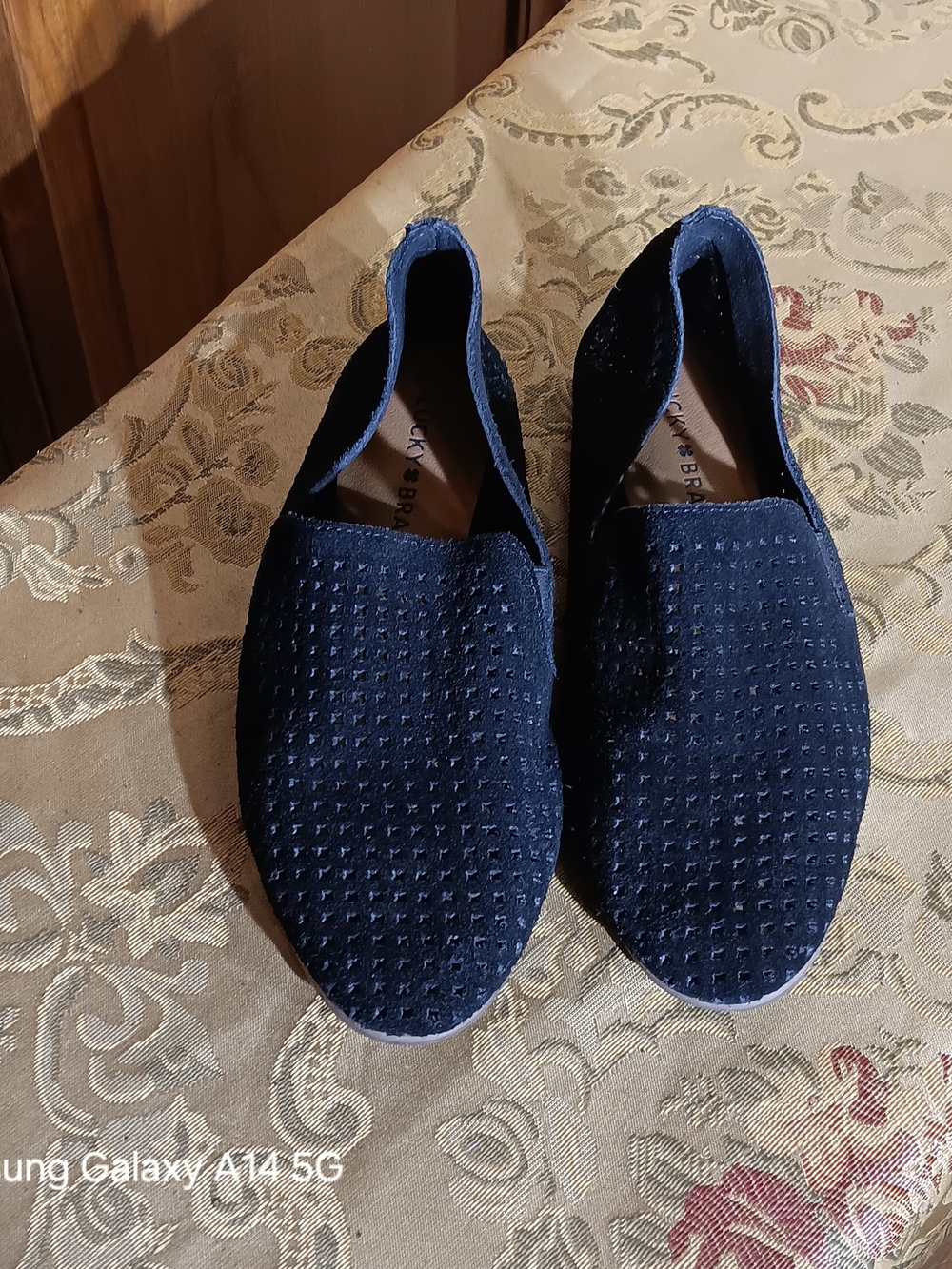 Lucky Brand Women's Navy Blue Textured Slip-On Flats
